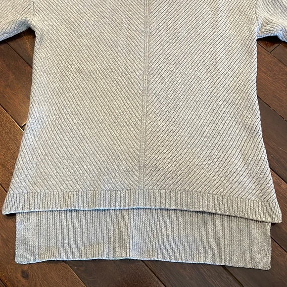 Aritzia | Wilfred Italian Yarn Chevron Knit Sweater - Picture 7 of 15